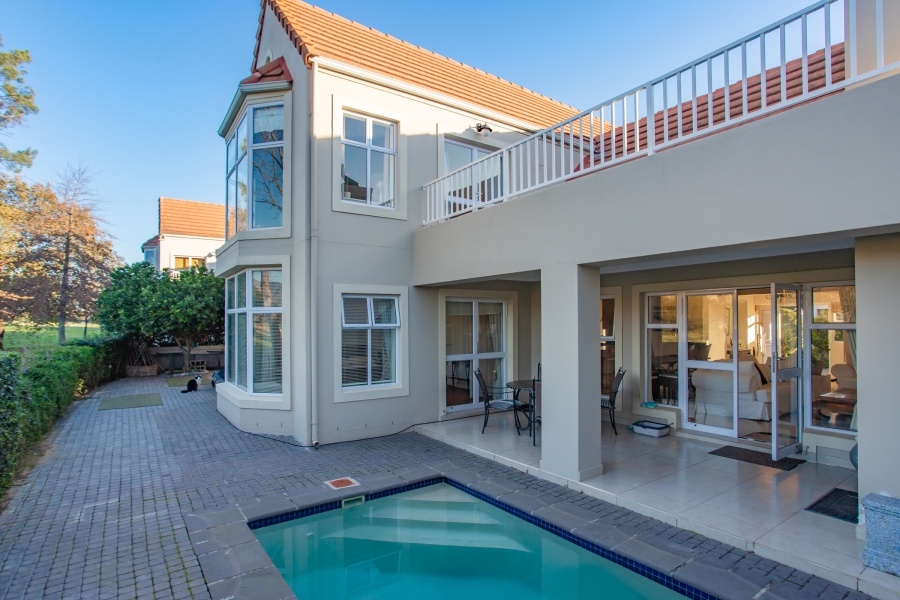 To Let 3 Bedroom Property for Rent in Boschenmeer Golf Country Estate Western Cape